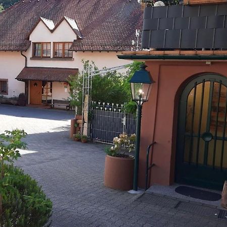 Pension - Gaestehaus Zum Pfaelzerwald Hinterweidenthal Kültér fotó
