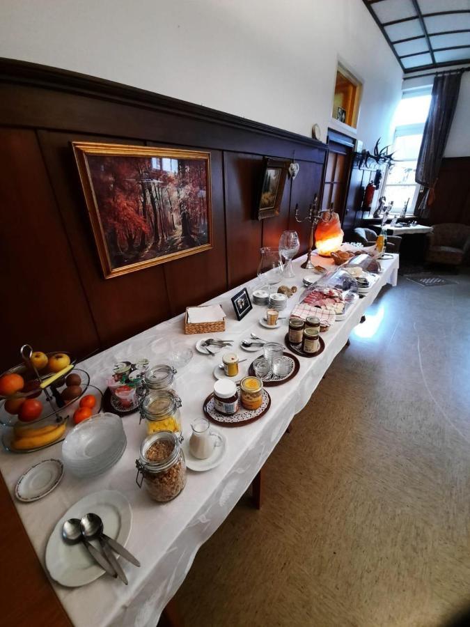 Pension - Gaestehaus Zum Pfaelzerwald Hinterweidenthal Kültér fotó