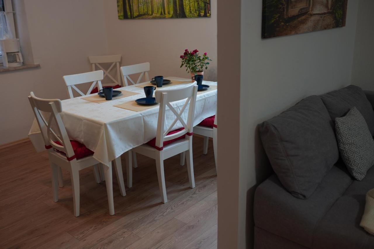 Pension - Gaestehaus Zum Pfaelzerwald Hinterweidenthal Kültér fotó