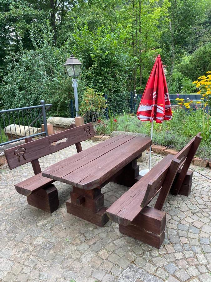 Pension - Gaestehaus Zum Pfaelzerwald Hinterweidenthal Kültér fotó
