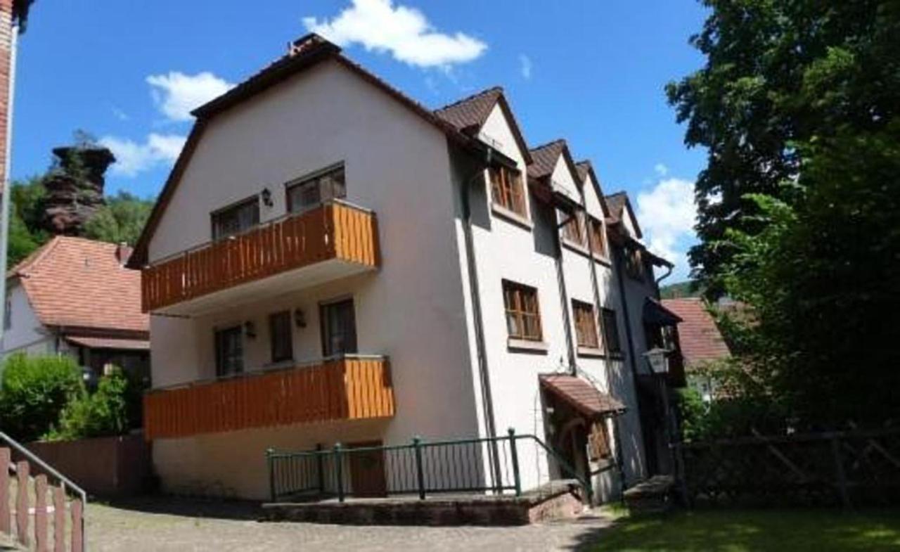 Pension - Gaestehaus Zum Pfaelzerwald Hinterweidenthal Kültér fotó