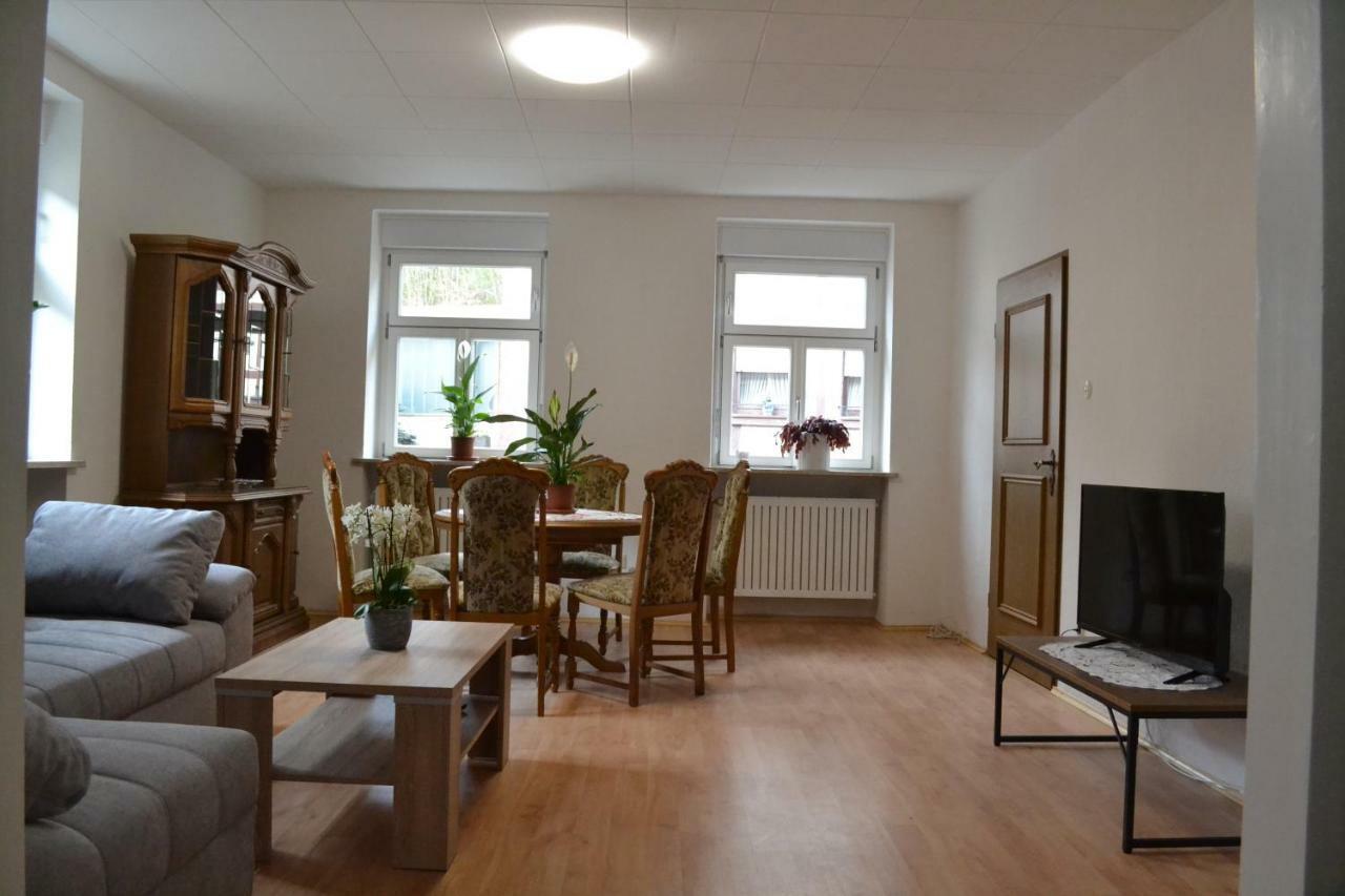Pension - Gaestehaus Zum Pfaelzerwald Hinterweidenthal Kültér fotó