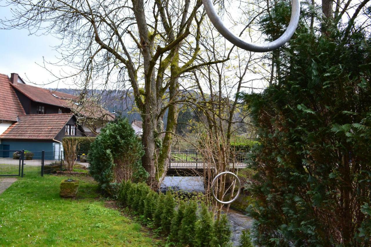Pension - Gaestehaus Zum Pfaelzerwald Hinterweidenthal Kültér fotó