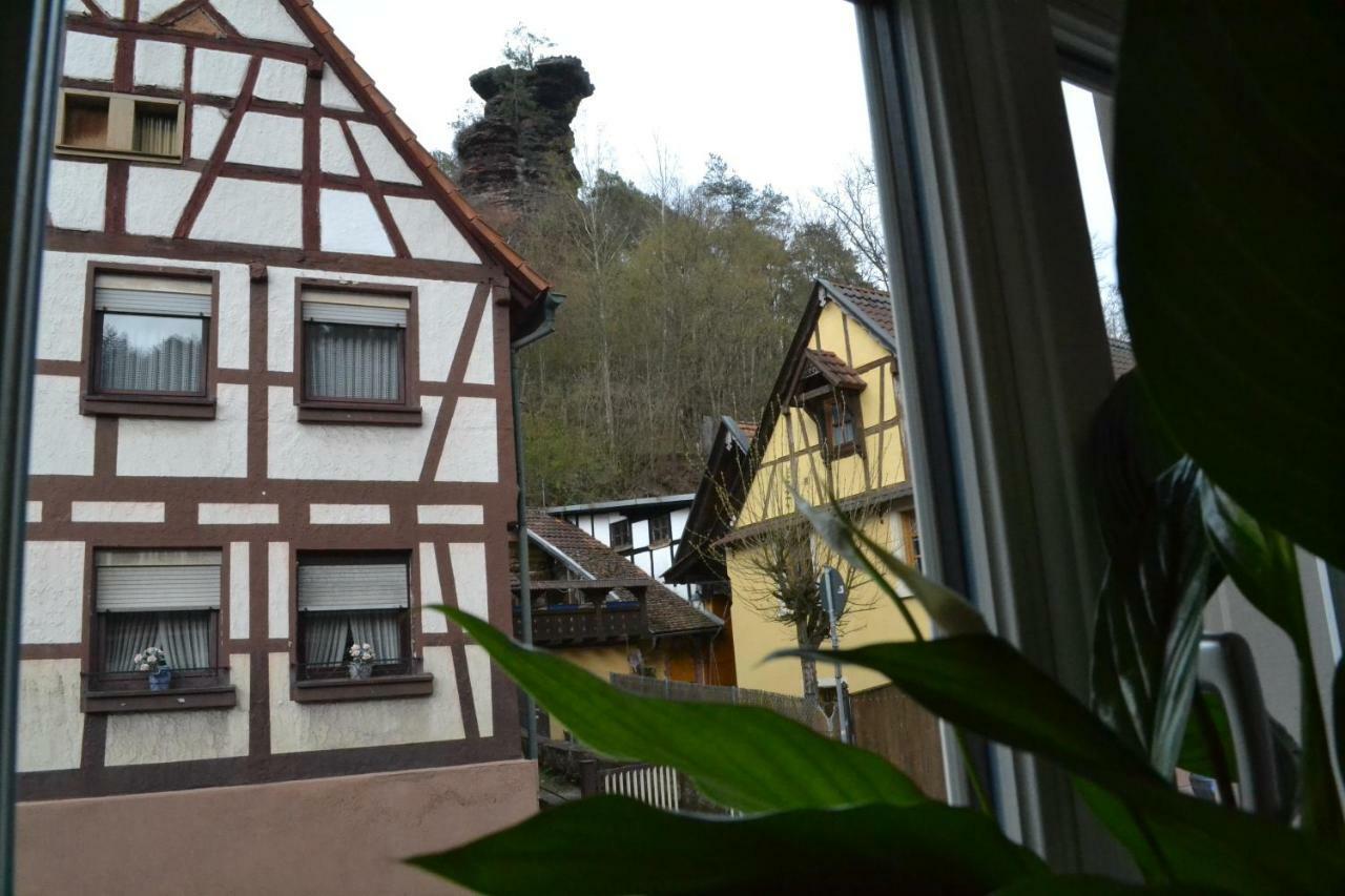 Pension - Gaestehaus Zum Pfaelzerwald Hinterweidenthal Kültér fotó